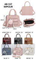 Cartera con llavero